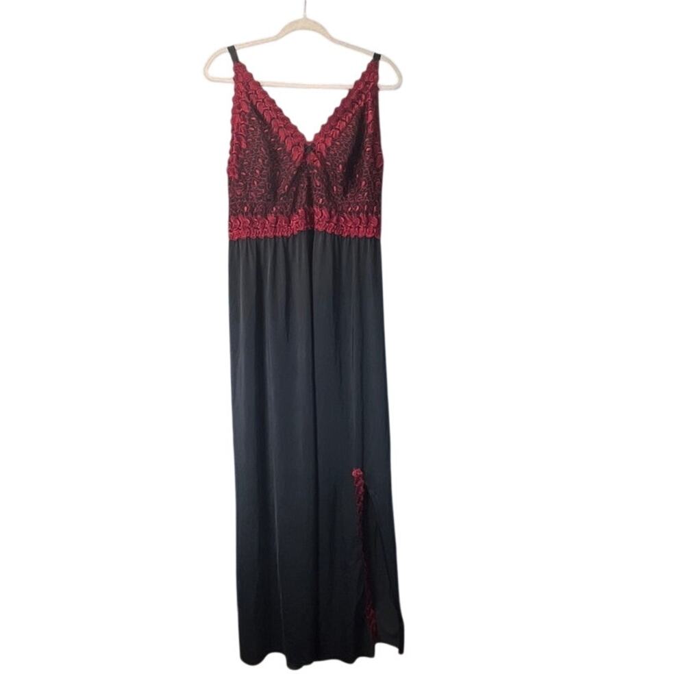 Amouresue Womens 1X (22-24) Black/Redwine Floral Night Gown Sexy Front Slit